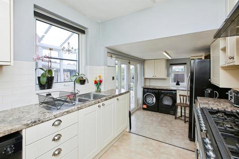 4 bedroom semi-detached house for sale, Royal Hill Road, Spondon, Derby