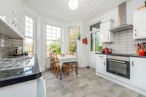 undefined, Fortis Green Road, London N10