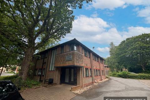 2 bedroom flat to rent, Parklands, Denmead, PO7