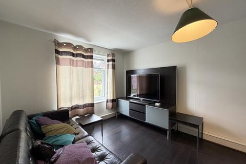 2 bedroom flat to rent, North Sherwood Street, Nottingham, NG1