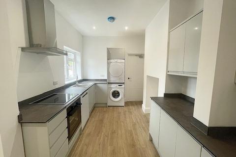 1 bedroom in a house share to rent, Greenheath Road, Cannock, WS12