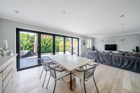 4 bedroom detached house to rent, Furnival Close, Virginia Water GU25