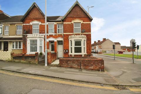 2 bedroom maisonette to rent, 48 Eastcott Hill, Swindon SN1