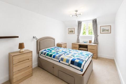 2 bedroom flat for sale, Little Common Road, Bexhill on Sea TN39