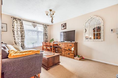 2 bedroom flat to rent, Firmstone Road, Winchester, SO23