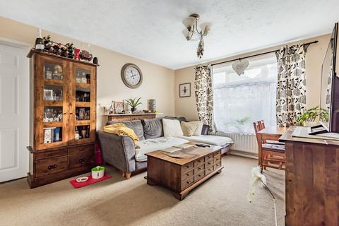 2 bedroom flat to rent, Firmstone Road, Winchester, SO23
