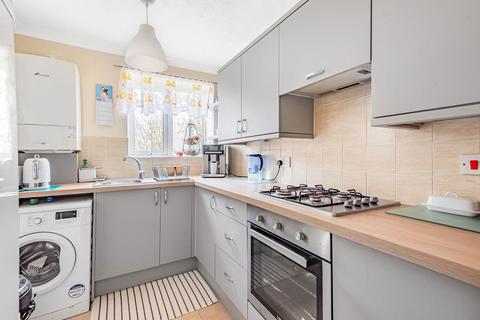 2 bedroom flat to rent, Firmstone Road, Winchester, SO23