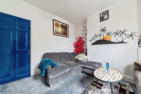 2 bedroom terraced house for sale, Thesiger Street, Lincoln, Lincolnshire, LN5