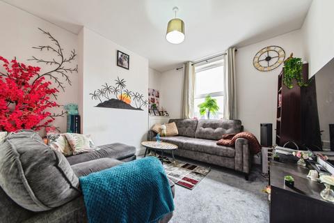 2 bedroom terraced house for sale, Thesiger Street, Lincoln, Lincolnshire, LN5