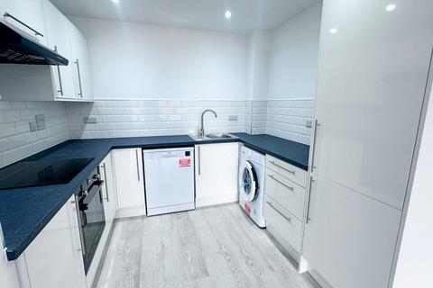 1 bedroom penthouse to rent, Armstrong House, Fletton Quays, Peterborough