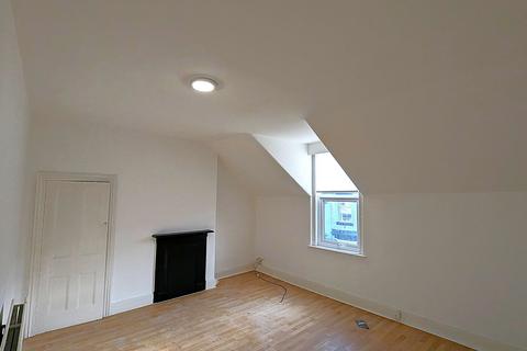 2 bedroom flat to rent, Roseville Street, Sunderland, SR4