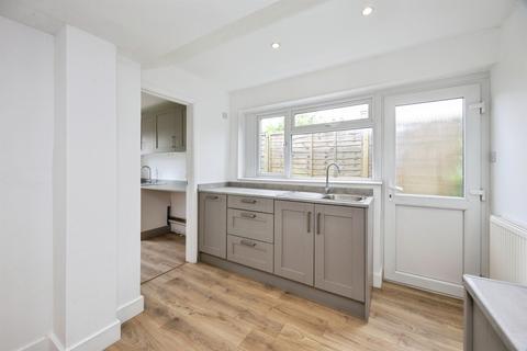 2 bedroom semi-detached house for sale, Hamilton Road, Willesborough, Ashford