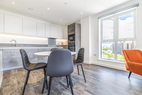 2 bedroom apartment to rent, at Fresh Wharf, 72 The Halcyon, 6 Drydock Square IG11