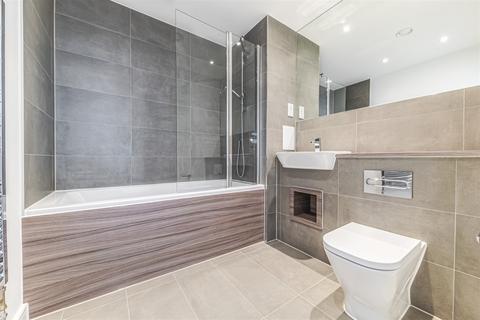 2 bedroom apartment to rent, at Fresh Wharf, 72 The Halcyon, 6 Drydock Square IG11