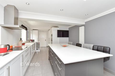 4 bedroom detached house for sale, Fairview Avenue, Wigmore, Gillingham, Kent