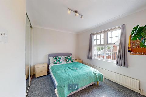 1 bedroom apartment to rent, High Road, Loughton IG10