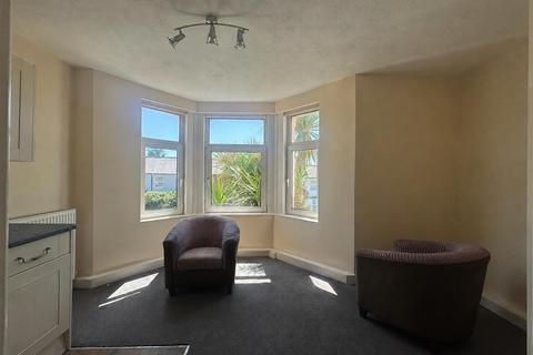 1 bedroom flat to rent, Brighton Road, Horsham