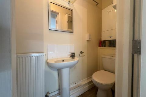 1 bedroom flat to rent, Brighton Road, Horsham