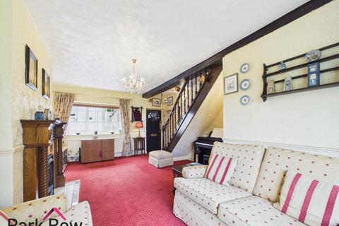 5 bedroom detached house for sale, High Street, South Milford, Leeds