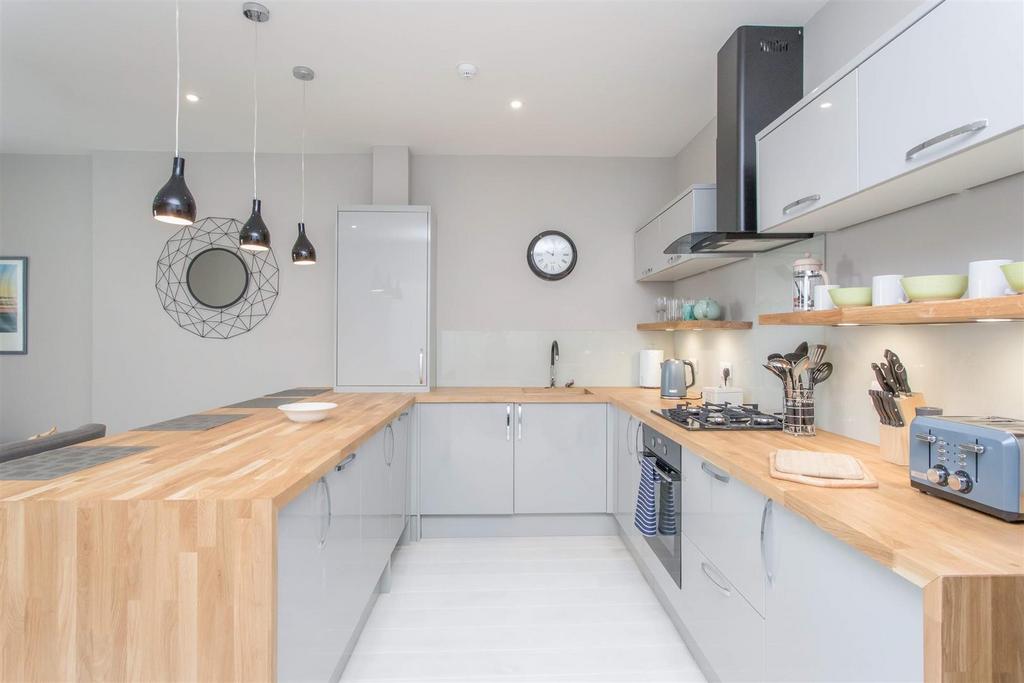 Apartment in Brighton, Brunswick - View 5