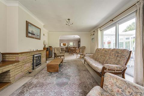 4 bedroom detached bungalow for sale, Park Street Lane, Park Street, St. Albans