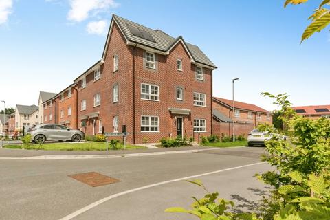 4 bedroom townhouse for sale, Sunnyside Close, Macclesfield, Cheshire, SK11
