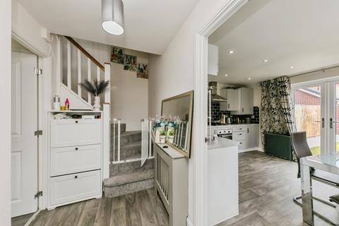 4 bedroom townhouse for sale, Sunnyside Close, Macclesfield, Cheshire, SK11