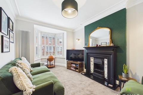 4 bedroom terraced house for sale, Moreton Crescent, Shrewsbury