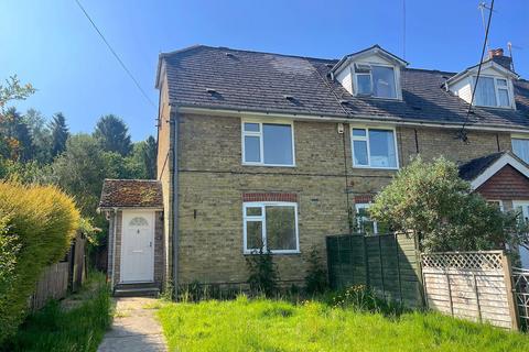 2 bedroom end of terrace house for sale, The Street, Newnham, ME9