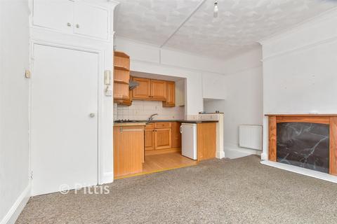 1 bedroom ground floor flat for sale, 121 St. James Street, Newport PO30