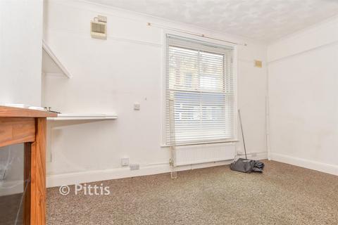 1 bedroom ground floor flat for sale, 121 St. James Street, Newport PO30