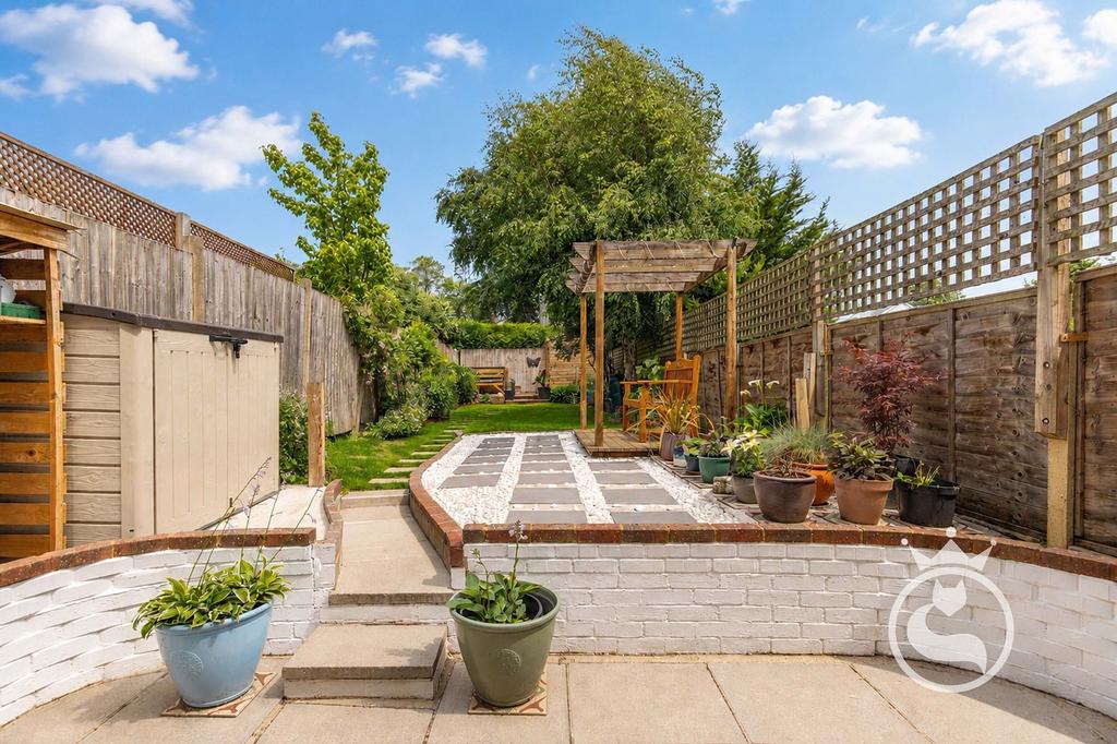 2 bedroom terraced house for sale