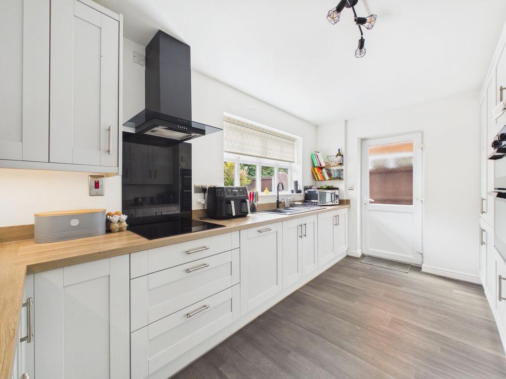 House in Gedling - More