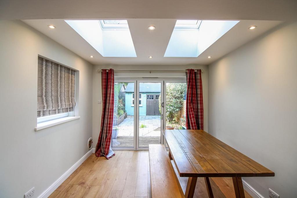 Apartment in Cambridge, Barnwell - View 3