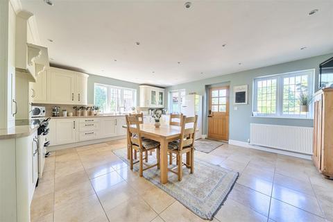 4 bedroom equestrian property for sale, Grave Lane, Tonbridge TN12