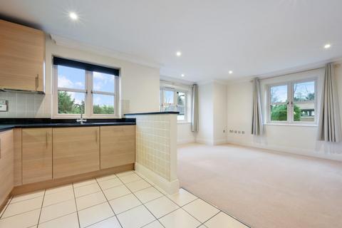2 bedroom flat for sale, The Avenue, Tadworth KT20