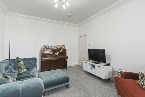 2 bedroom flat for sale, 2/2 89 Arbroath Road, Dundee, DD4 6HJ