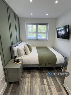 1 bedroom in a house share to rent, Waterside, Peartree Bridge, Milton Keynes, MK6