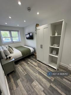 1 bedroom in a house share to rent, Waterside, Peartree Bridge, Milton Keynes, MK6