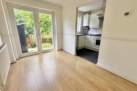 3 bedroom terraced house for sale, Sutton Close, Macclesfield