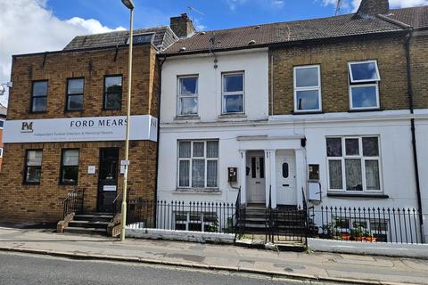 2 bedroom maisonette for sale, Grosvenor Road, Aldershot