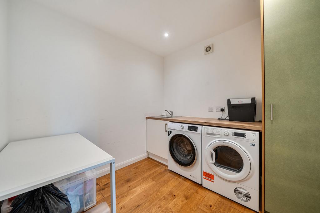 Utility room, utility