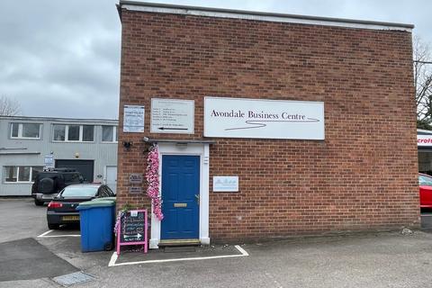 Industrial unit to rent, 55 Fleet Rd Fleet GU51 3PJ
