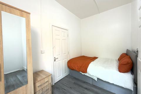 1 bedroom in a house share to rent, Gravelly Lane, Birmingham B23