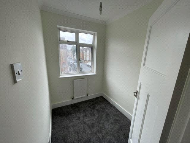 House in London, Chatterton Village, Southborough - More