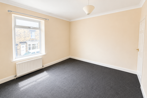 3 bedroom terraced house to rent, Victoria Street, Stairfoot S70