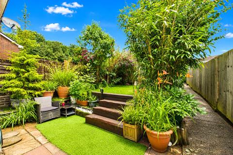undefined, Avon Close, Calcot, Reading, Berkshire, RG31