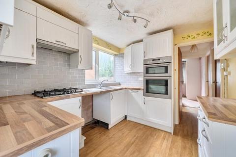2 bedroom bungalow for sale, Laggan Road, Maidenhead