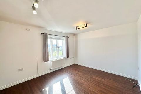 2 bedroom flat to rent, Santa Cruz Avenue, Bletchley, MK3
