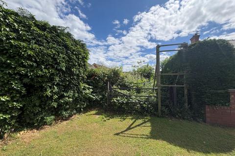 Smallholding for sale, Land lying to the South East of Goole Road, Hook, DN14 5NG